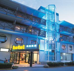 Marina Uno Hotel